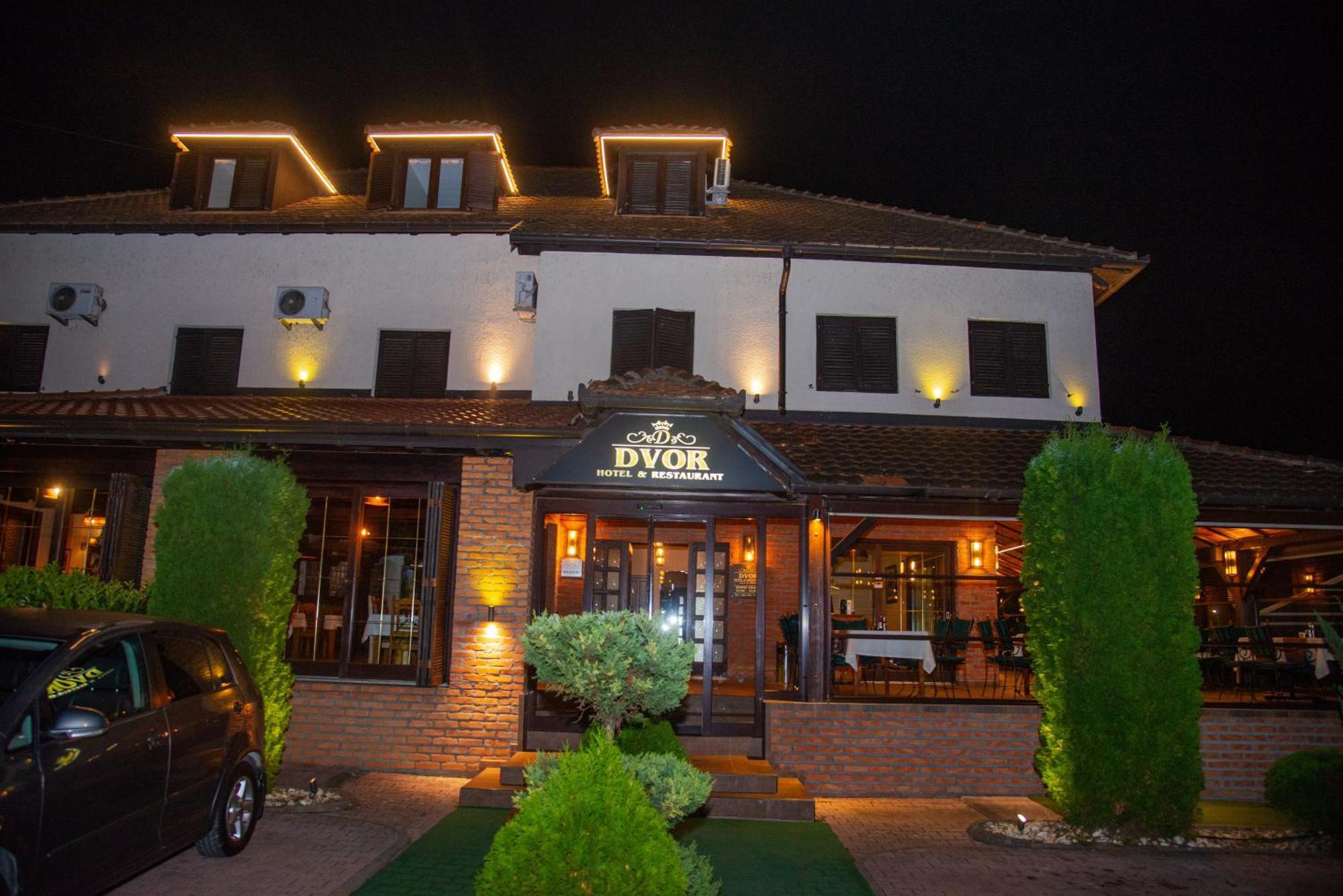 Hotel Dvor Bijelo Polje Esterno foto