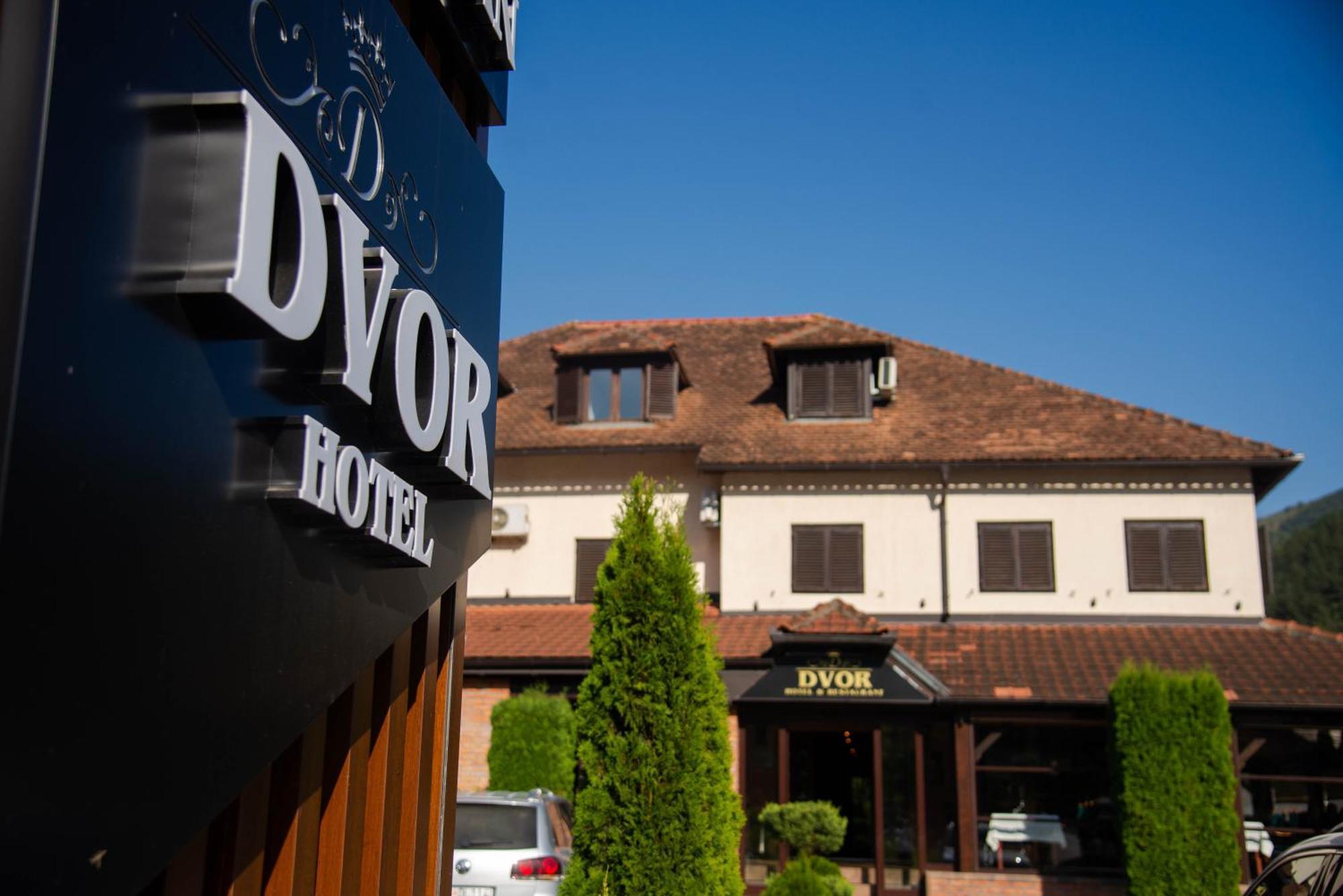 Hotel Dvor Bijelo Polje Esterno foto